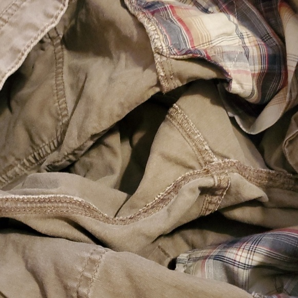 Izod shorts men's size 42 brown cargo shorts worn Summer - Picture 16 of 16